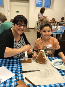 Lebkuchenhaus bauen und verzieren